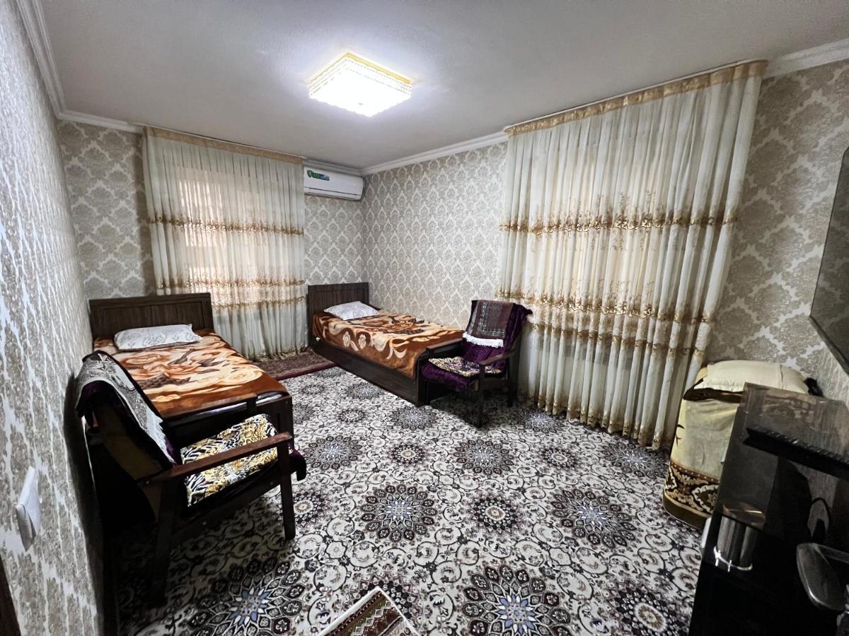 Muharram Homestay In The Neighborhood Of The Registan Square, 家族 ゲストハウス Samarkand Exterior photo