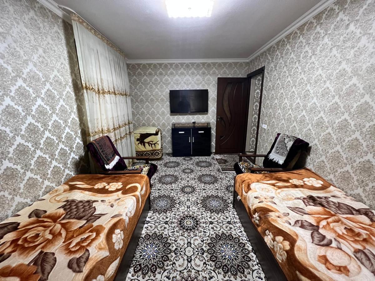Muharram Homestay In The Neighborhood Of The Registan Square, 家族 ゲストハウス Samarkand Exterior photo