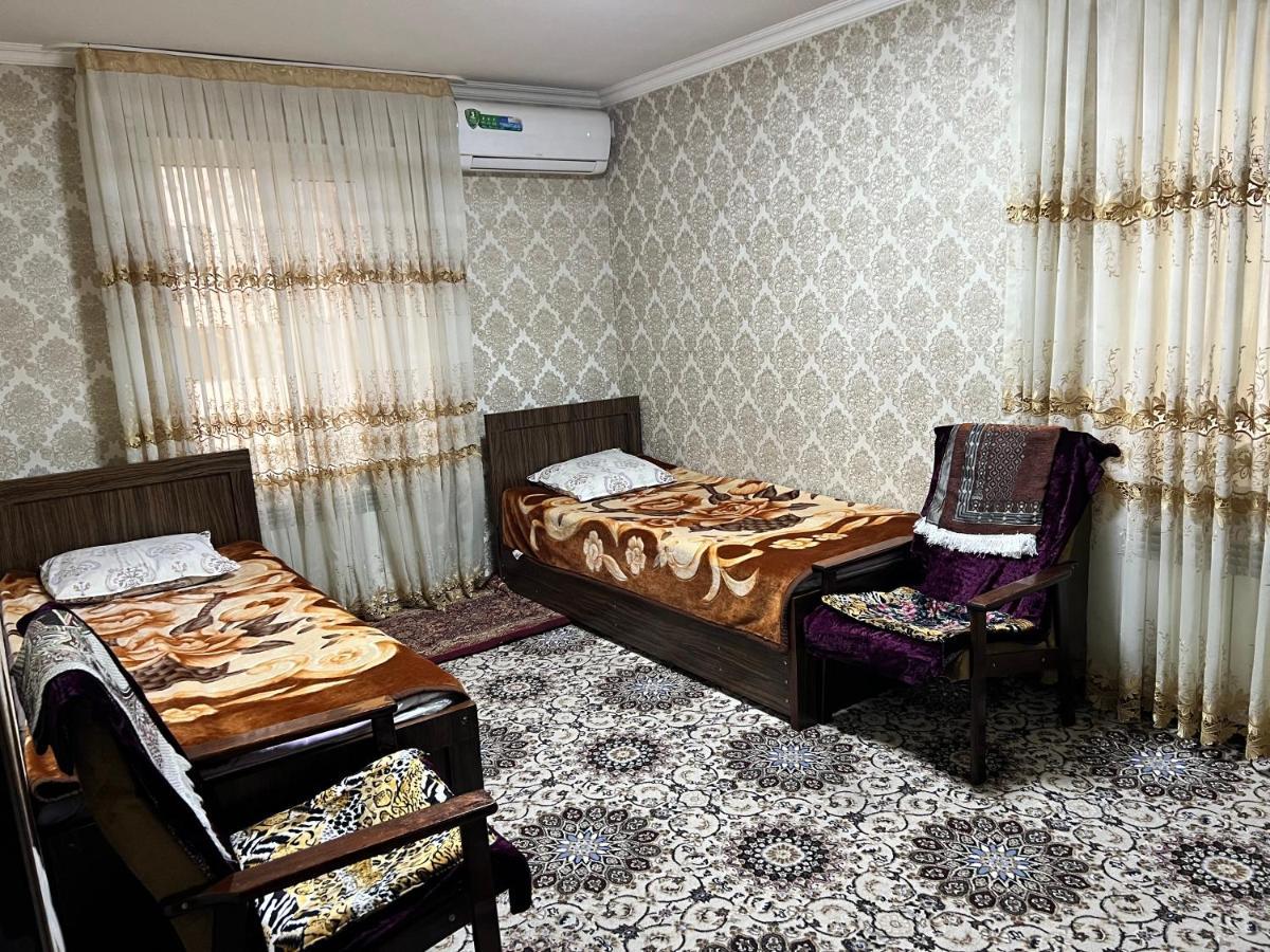 Muharram Homestay In The Neighborhood Of The Registan Square, 家族 ゲストハウス Samarkand Exterior photo